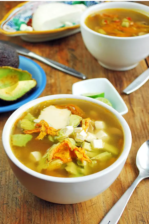 Sopa de Flor de Calabaza - Sabores de mi Huerto