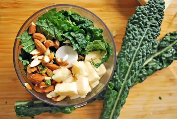 ingredintes para hacer pesto de kale