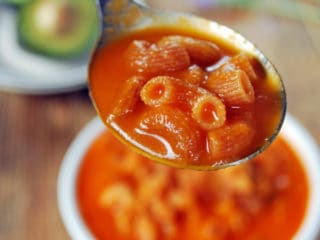 cucharada-de-sopa-de-pasta