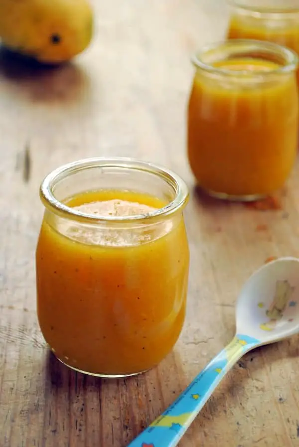 Hacer gelatina de mango o cualquier fruta es muy fácil.