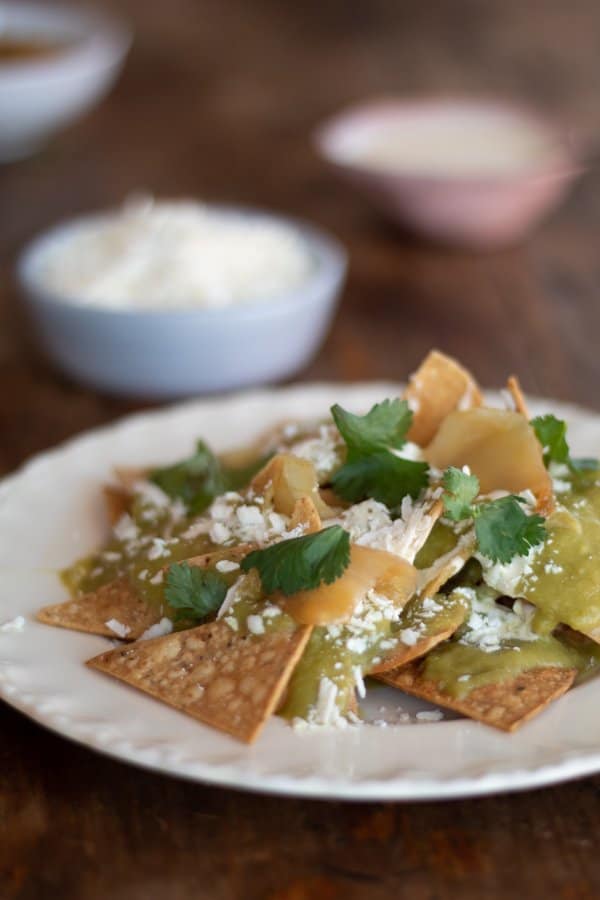 Chilaquiles servidos en un plato