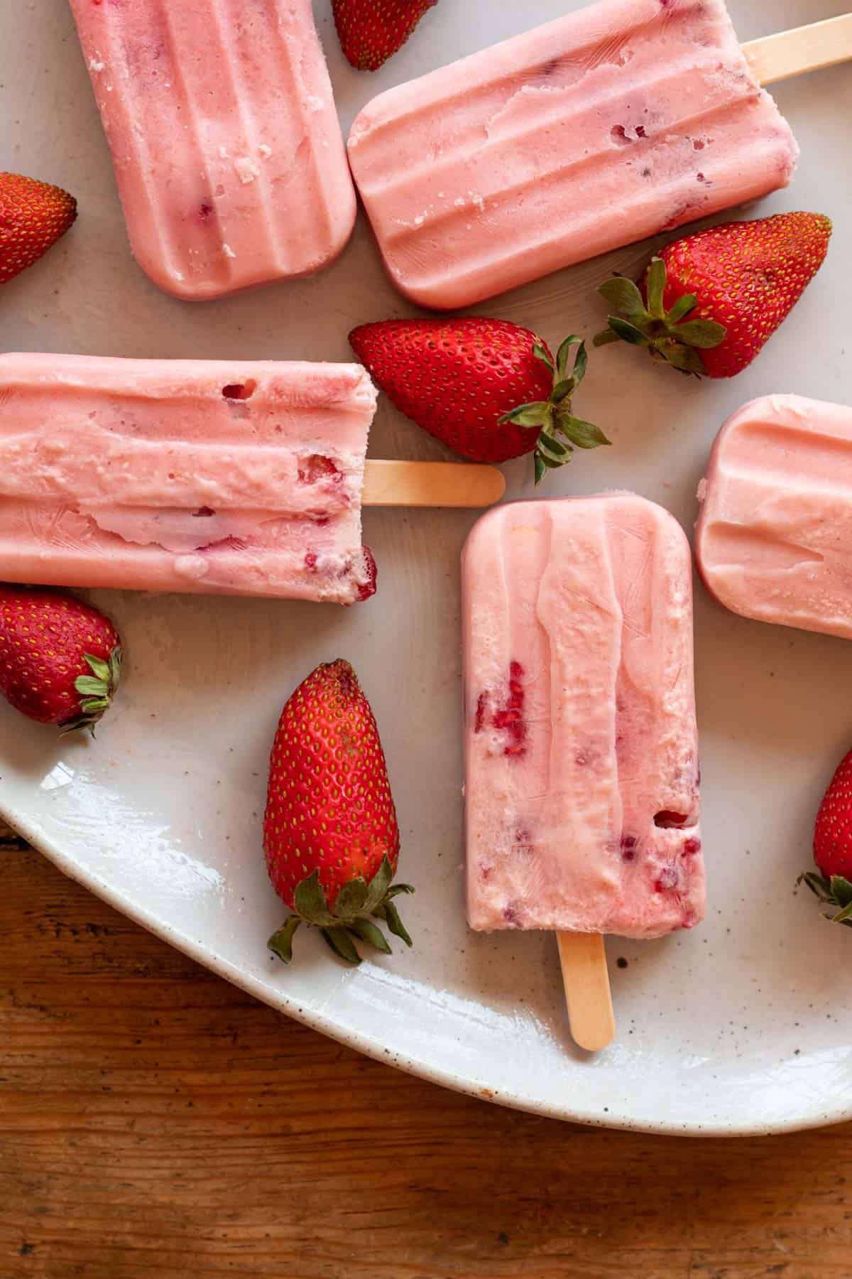 Paletas Heladas de Yogur con Fresa - Sabores de mi Huerto