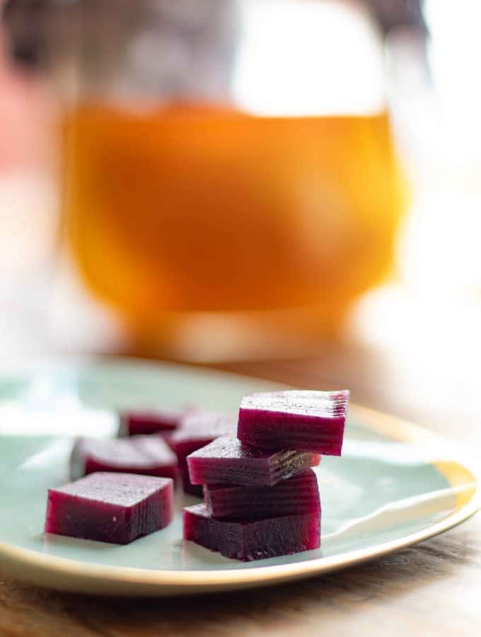 gomitas caseras sobre un plato